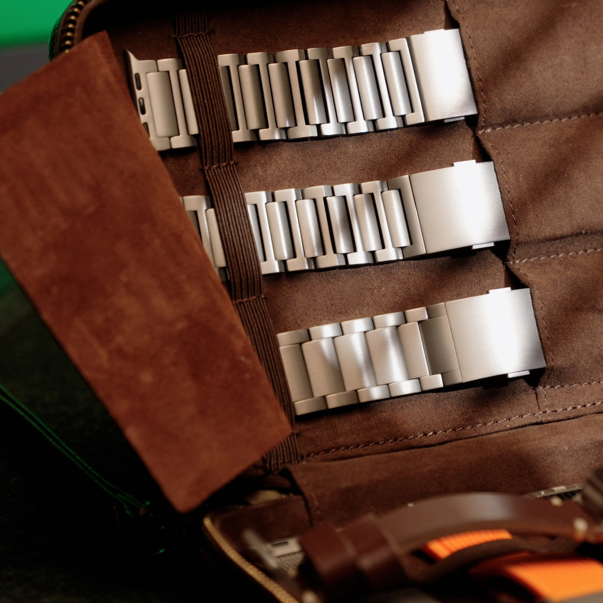 Handmade Leather Storage Case for Watch Bands – For Apple Watch, Samsung Galaxy Watch, Garmin