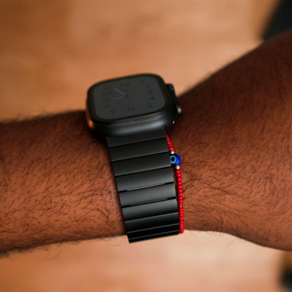 Titan Link - Titanium Bracelet for Apple Watch Ultra 2 and Series 10